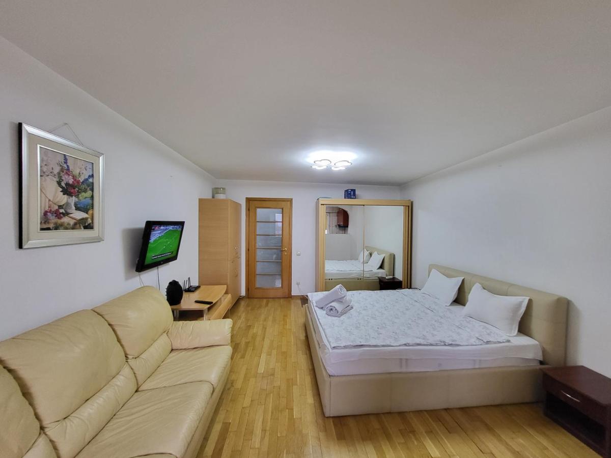 Avrig-Ferdinand Studio Бухарест Экстерьер фото